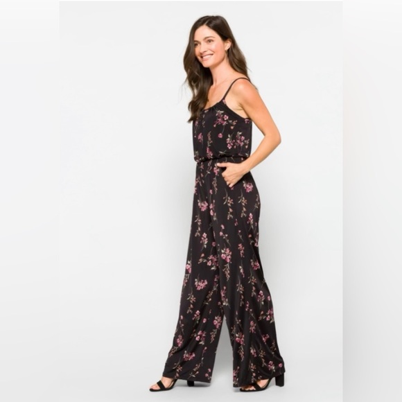 EUC XL Jumpsuit Black with floral print. - Picture 3 of 12